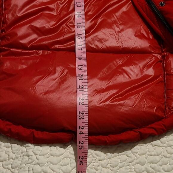 BCBG Red Short Eco Fill Boxy Hoodie Hooded Puffer Jacket ~ size XS, NEW - Picture 7 of 7